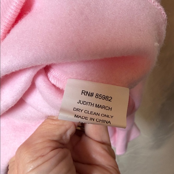 Judith March Pink Sweatshirt with Red XOXO - Picture 6 of 12